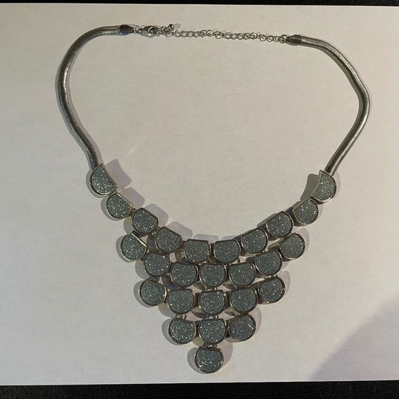 Bib Necklace - Icy Blue - Picture 2 of 7